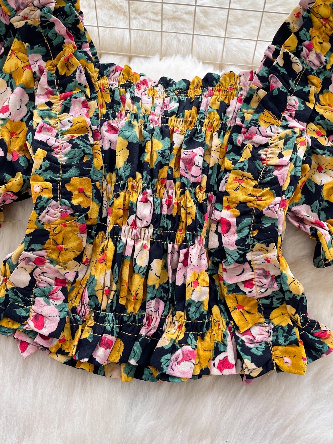 Hot babe in Miami top CTO1010 images